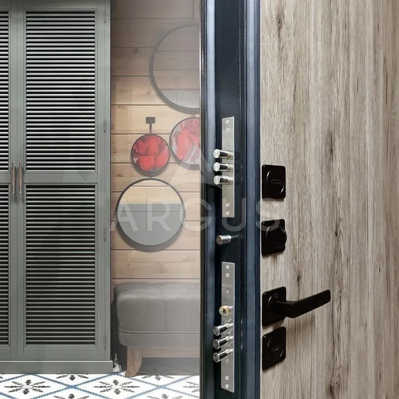 Входная дверь Тепло Букле черный (Рустик пепельный,Сайрос, Дуб черно-коричневый